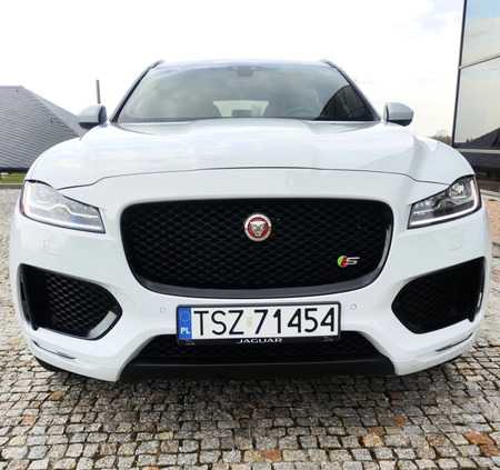 Jaguar F-Pace cena 139000 przebieg: 114000, rok produkcji 2017 z Staszów małe 781